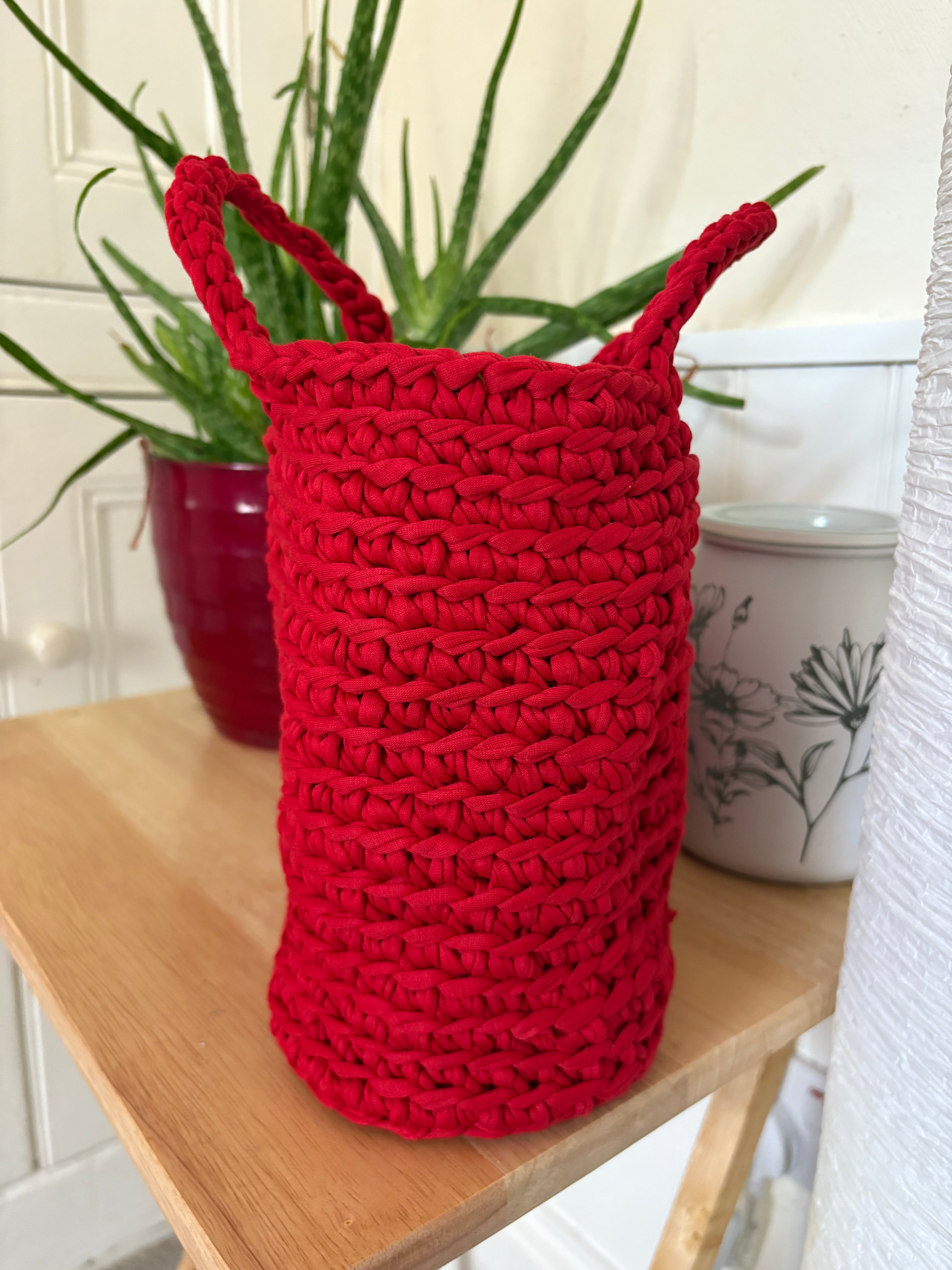 Crocheted handmade handbag in red